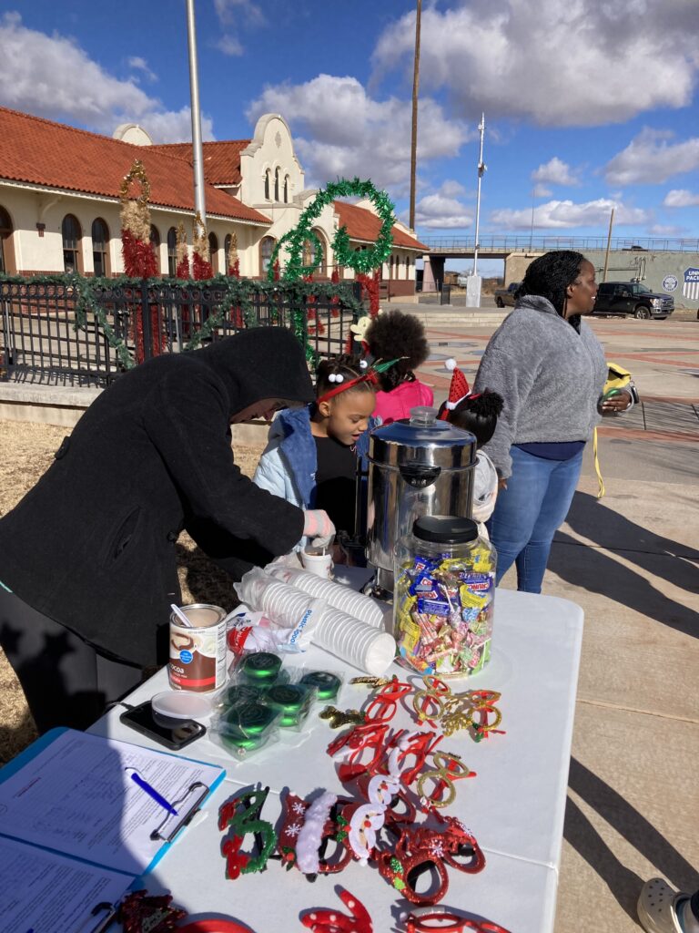 Registration table at dash with participants
